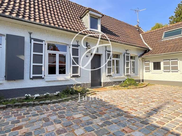 Maison Sailly-lez-Lannoy - 5 chambres - 146m²