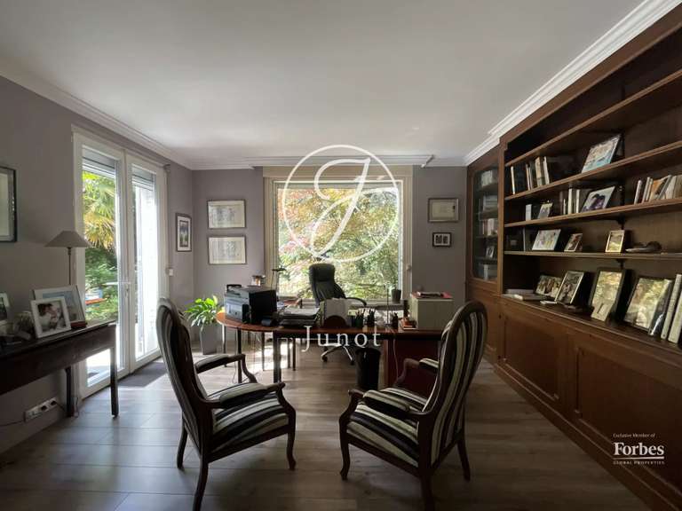 Maison Marcq-en-Baroeul - 6 chambres - 330m²