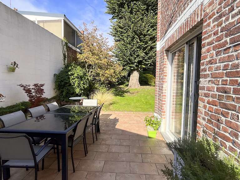 Maison Hazebrouck - 6 chambres - 334m²
