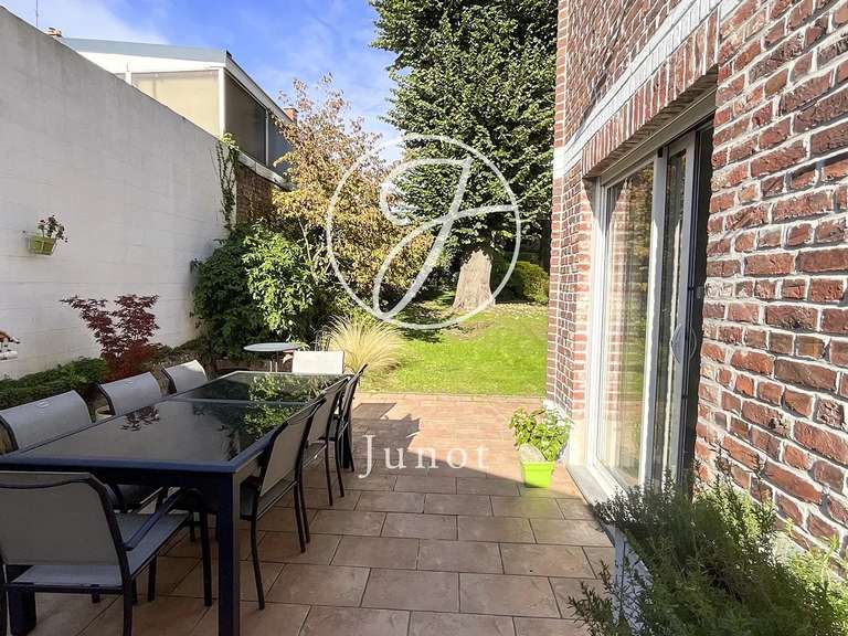 Maison Hazebrouck - 6 chambres - 334m²