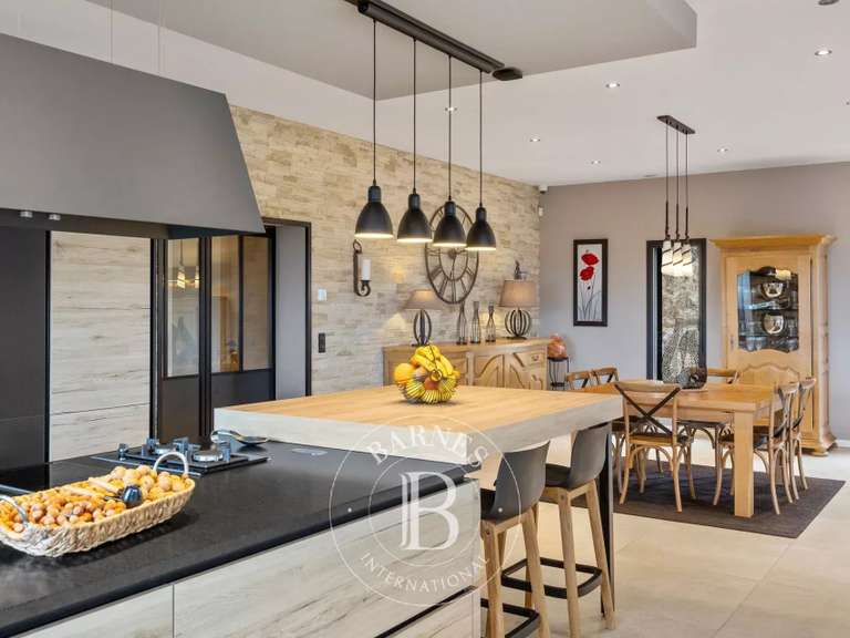 Maison Porto-Vecchio - 4 chambres - 229m²
