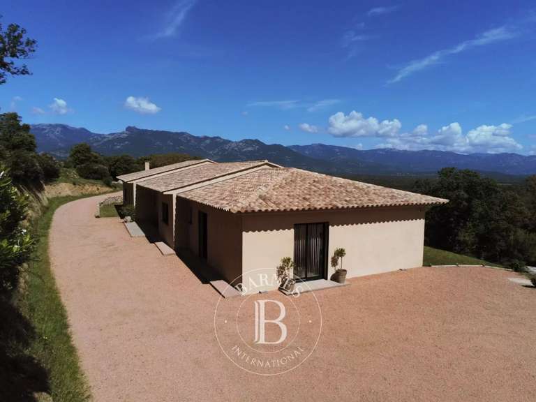 Maison Porto-Vecchio - 4 chambres - 229m²