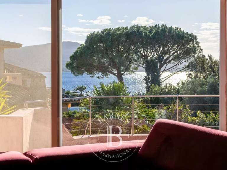 Maison Porto-Vecchio - 4 chambres - 200m²