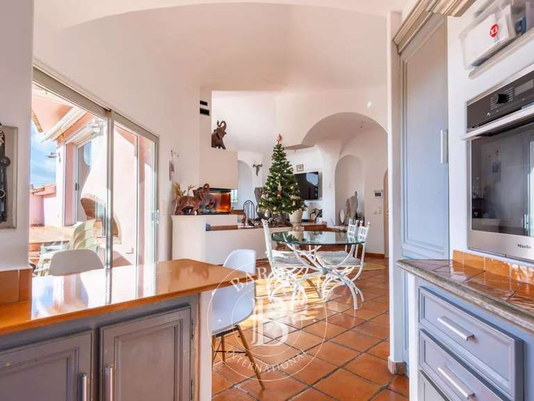Maison Porto-Vecchio - 4 chambres - 200m²