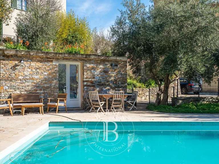 Maison Bastia - 5 chambres - 273m²