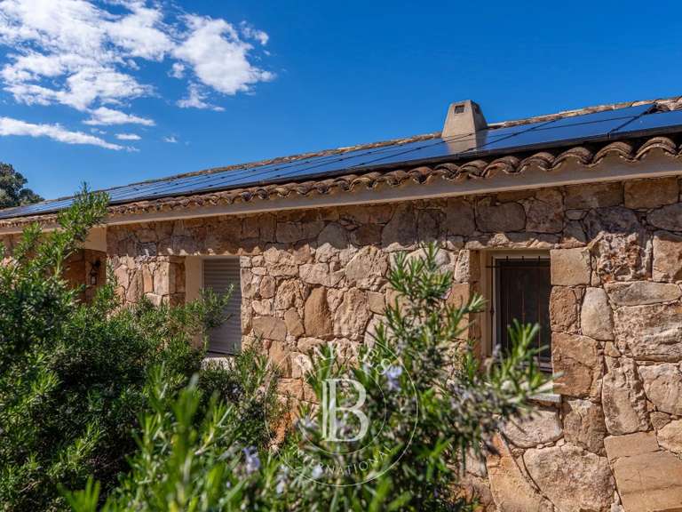 Maison Porto-Vecchio - 6 chambres - 220m²
