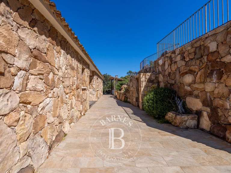 Maison Porto-Vecchio - 6 chambres - 220m²