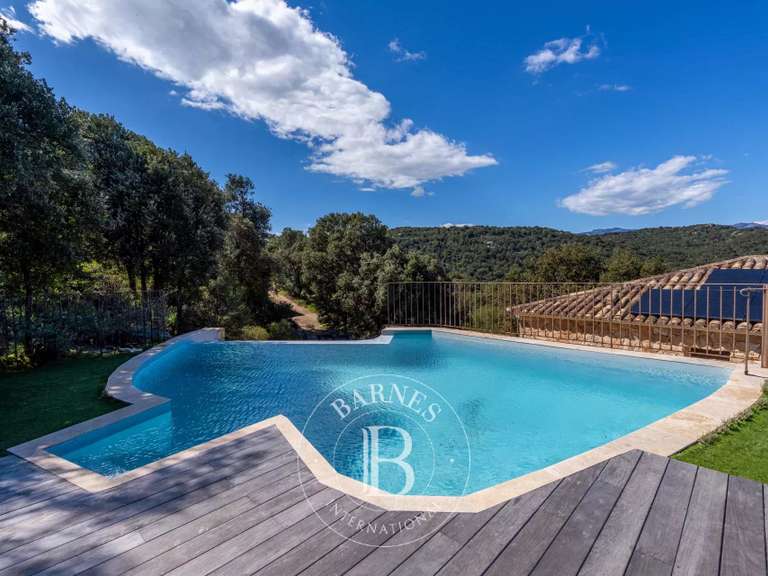 Maison Porto-Vecchio - 6 chambres - 220m²