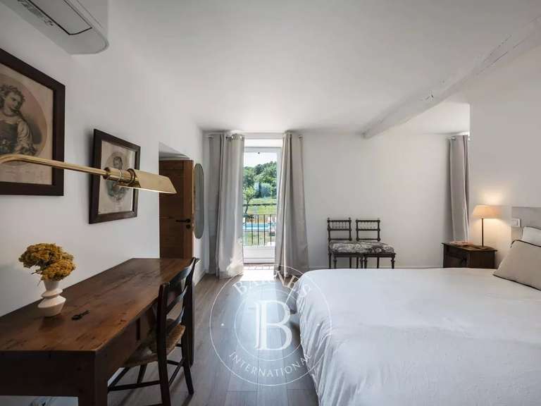 Maison Saint-Florent - 7 chambres - 305m²