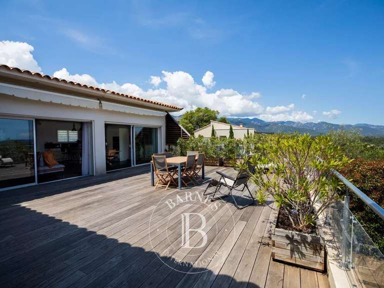 House Porto-Vecchio - 5 bedrooms - 323m²
