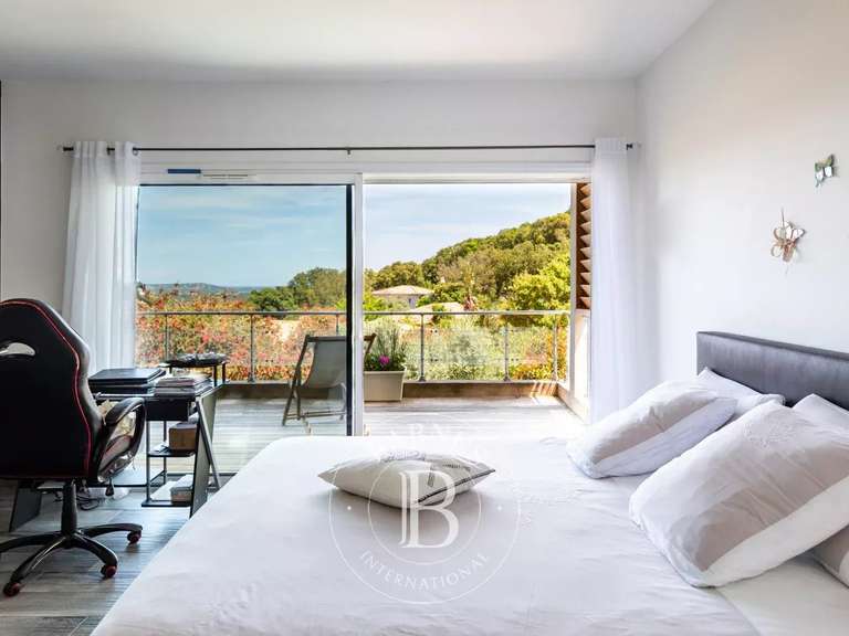 Maison Porto-Vecchio - 5 chambres - 323m²