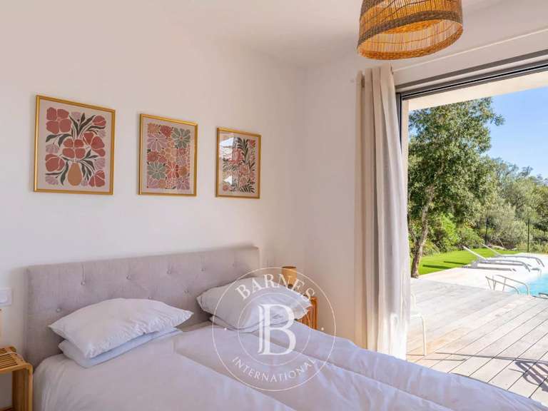 Maison Porto-Vecchio - 4 chambres - 180m²