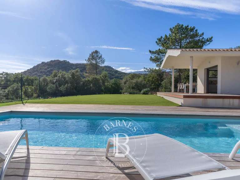 Maison Porto-Vecchio - 4 chambres - 180m²