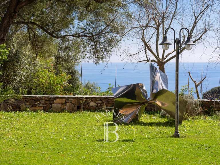House Bastia - 4 bedrooms - 224m²