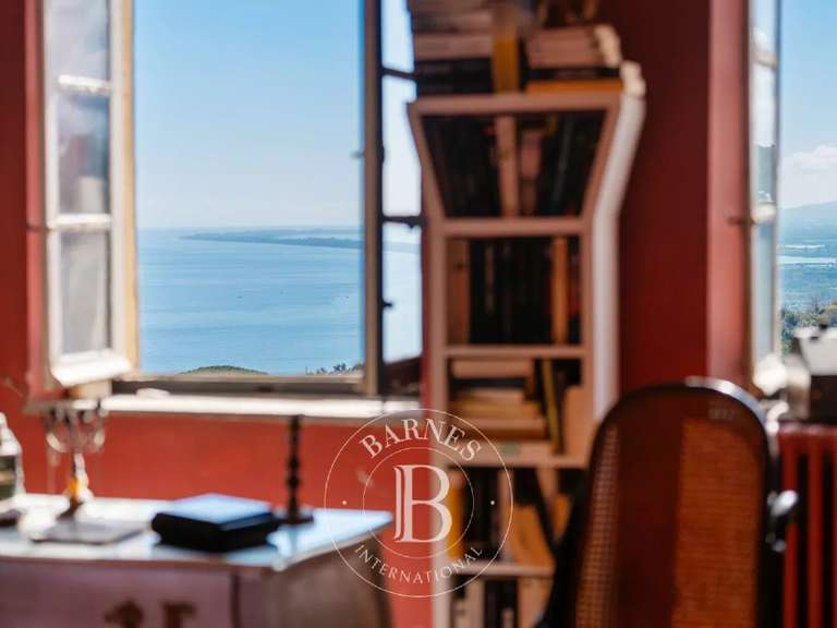 House Bastia - 4 bedrooms - 224m²
