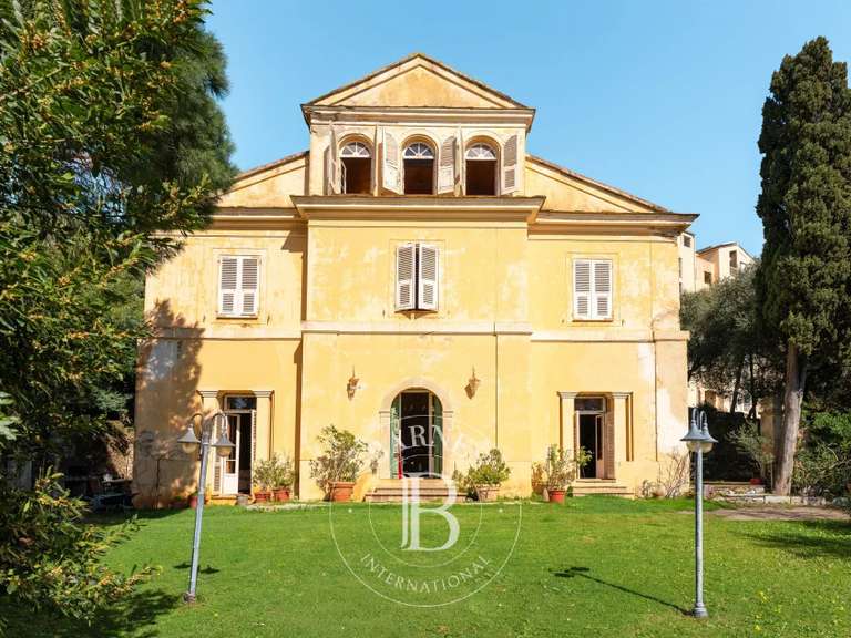 House Bastia - 4 bedrooms - 224m²