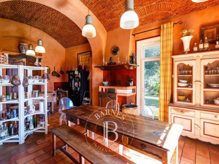 House Bastia - 4 bedrooms - 224m²