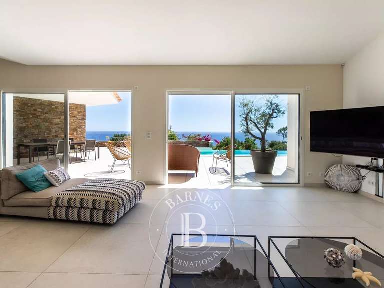 Maison Solenzara - 6 chambres - 274m²