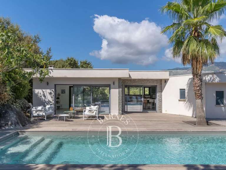 House Porto-Vecchio - 5 bedrooms - 164m²