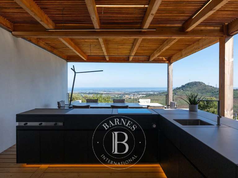 Maison Olmeta-di-Tuda - 4 chambres - 200m²
