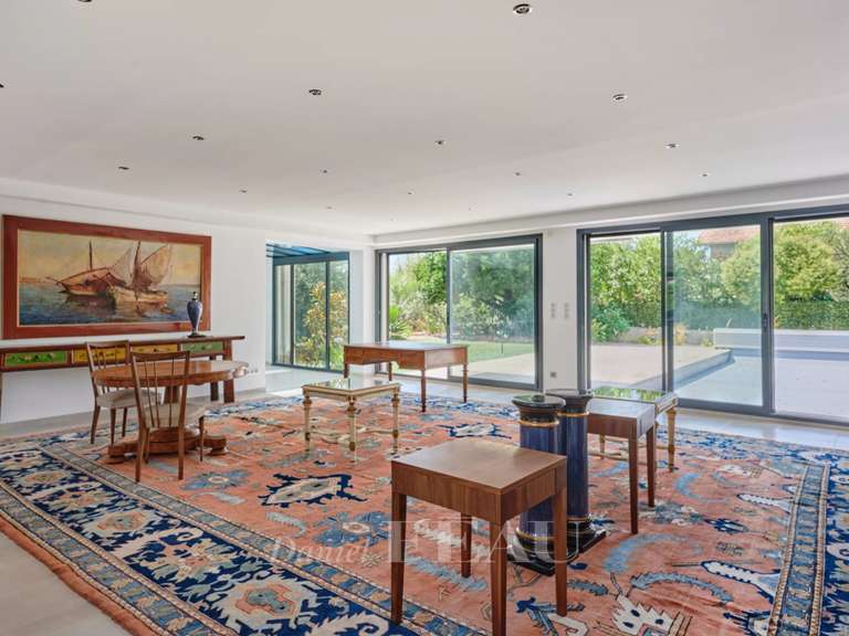 Maison Marseille 8e - 4 chambres - 338m²