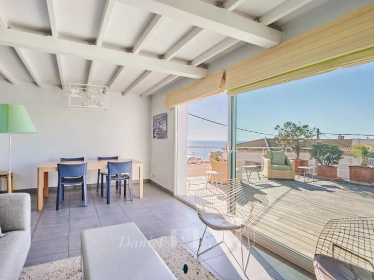 Maison Marseille 8e - 5 chambres - 186m²