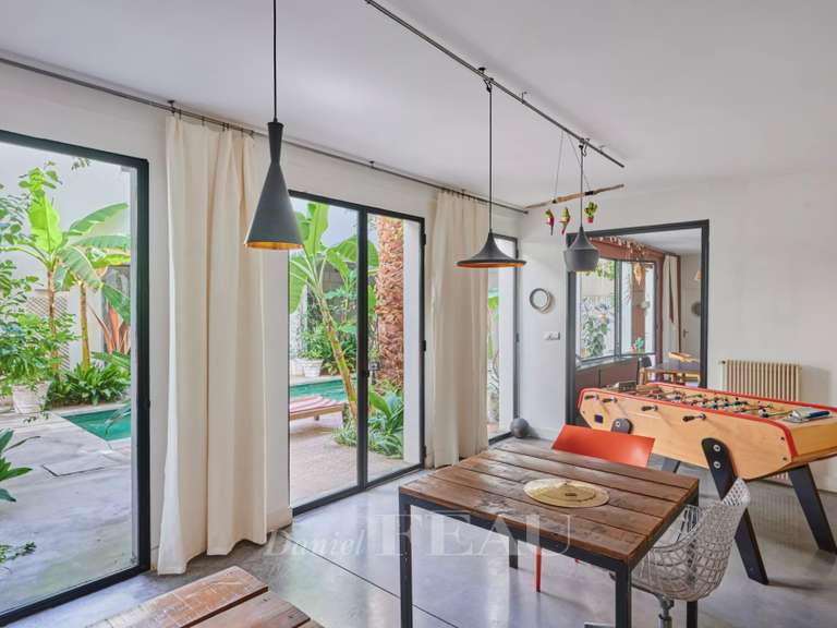 Maison Marseille 7e - 6 chambres - 291m²