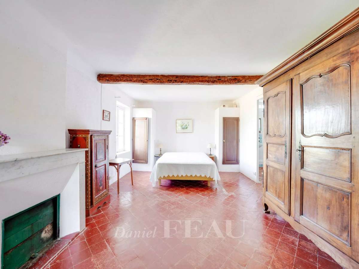 House Le Beausset