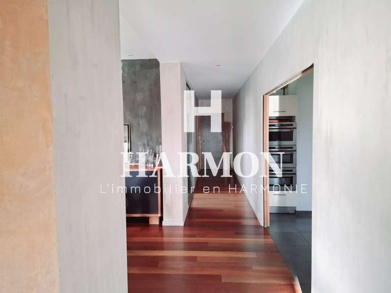 Maison Saint-Selve - 4 chambres - 177m²