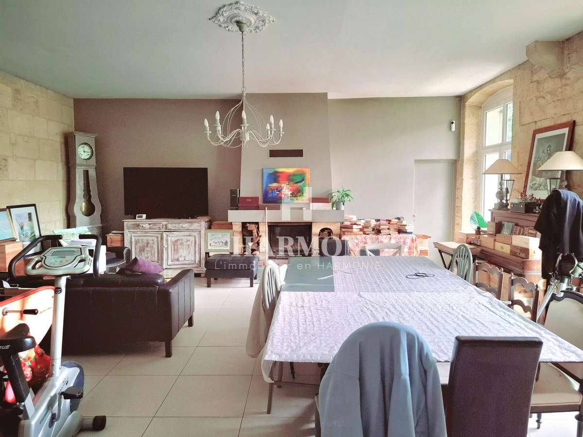Maison Cenon