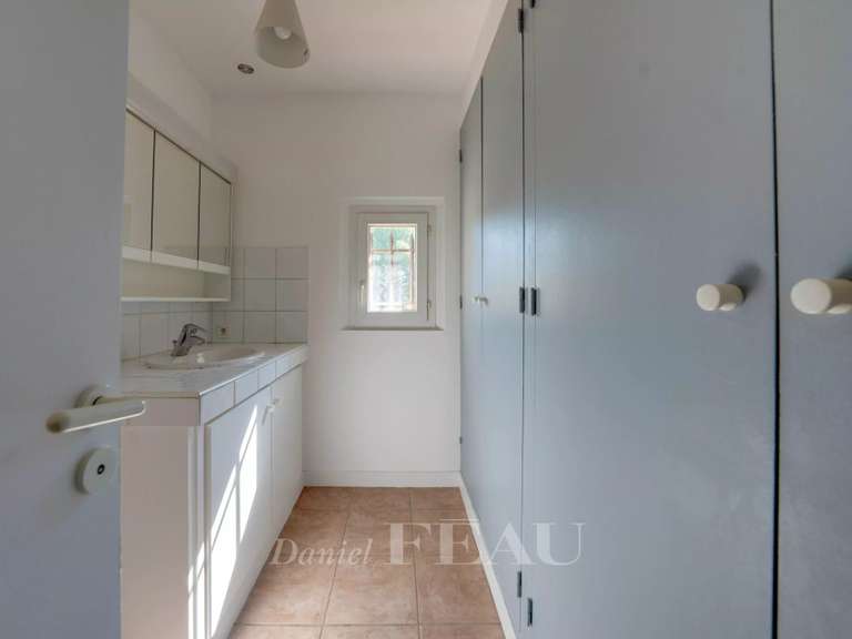 House Aix-en-Provence - 3 bedrooms - 235m²