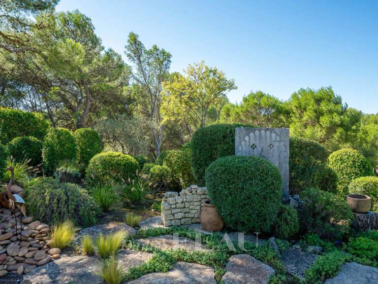 Maison Mallemort - 4 chambres - 294m²