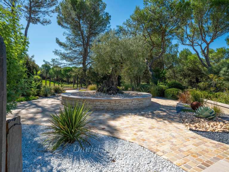 Maison Mallemort - 4 chambres - 294m²