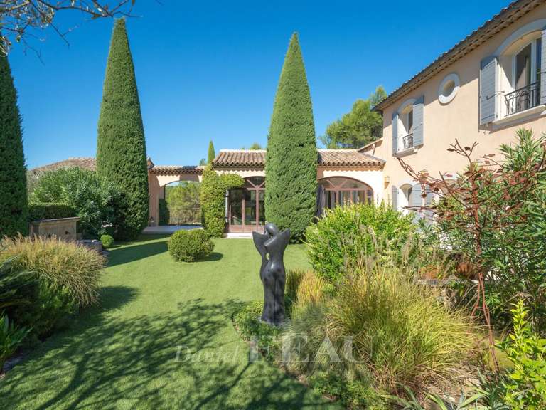 Maison Mallemort - 4 chambres - 294m²