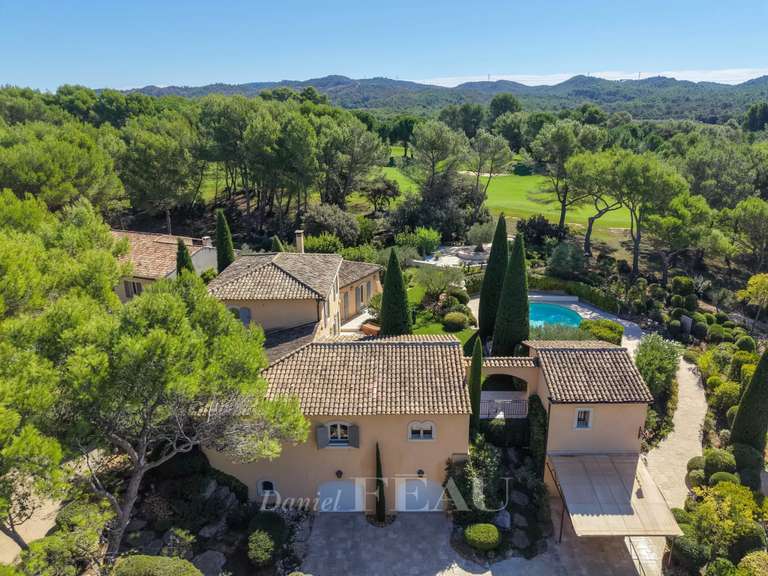Maison Mallemort - 4 chambres - 294m²