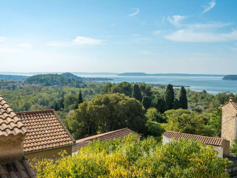 House Aix-en-Provence - 2 bedrooms - 291m²