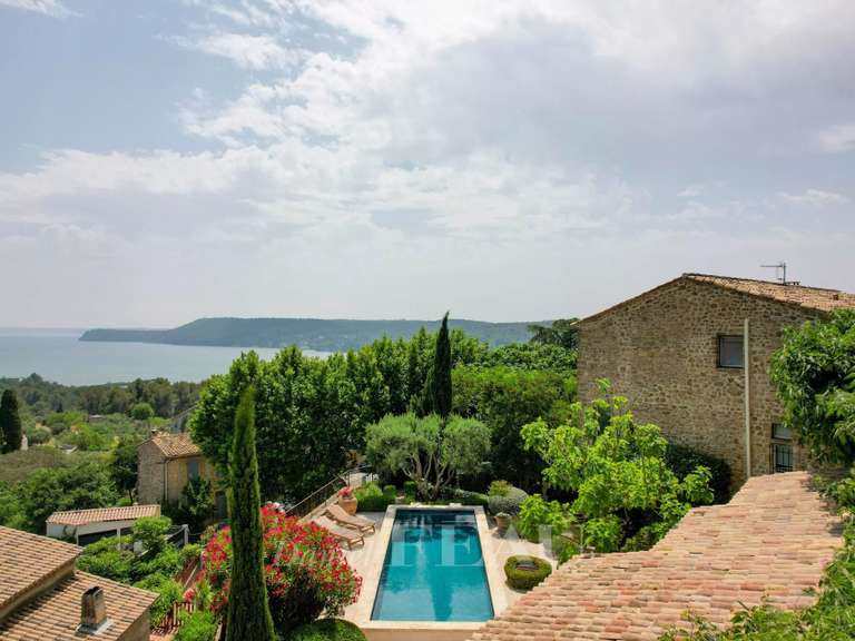 Maison Aix-en-Provence - 2 chambres - 291m²