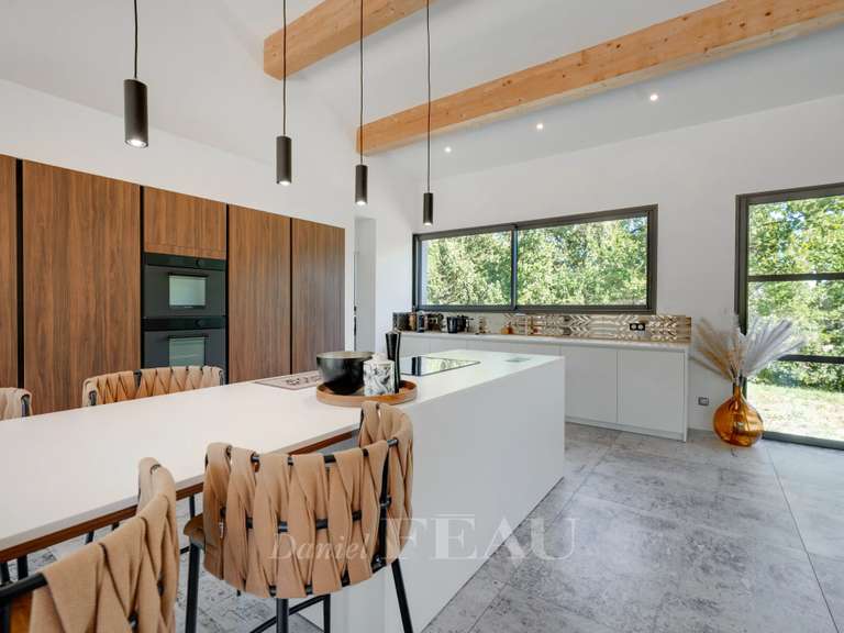 Maison Aix-en-Provence - 2 chambres - 146m²