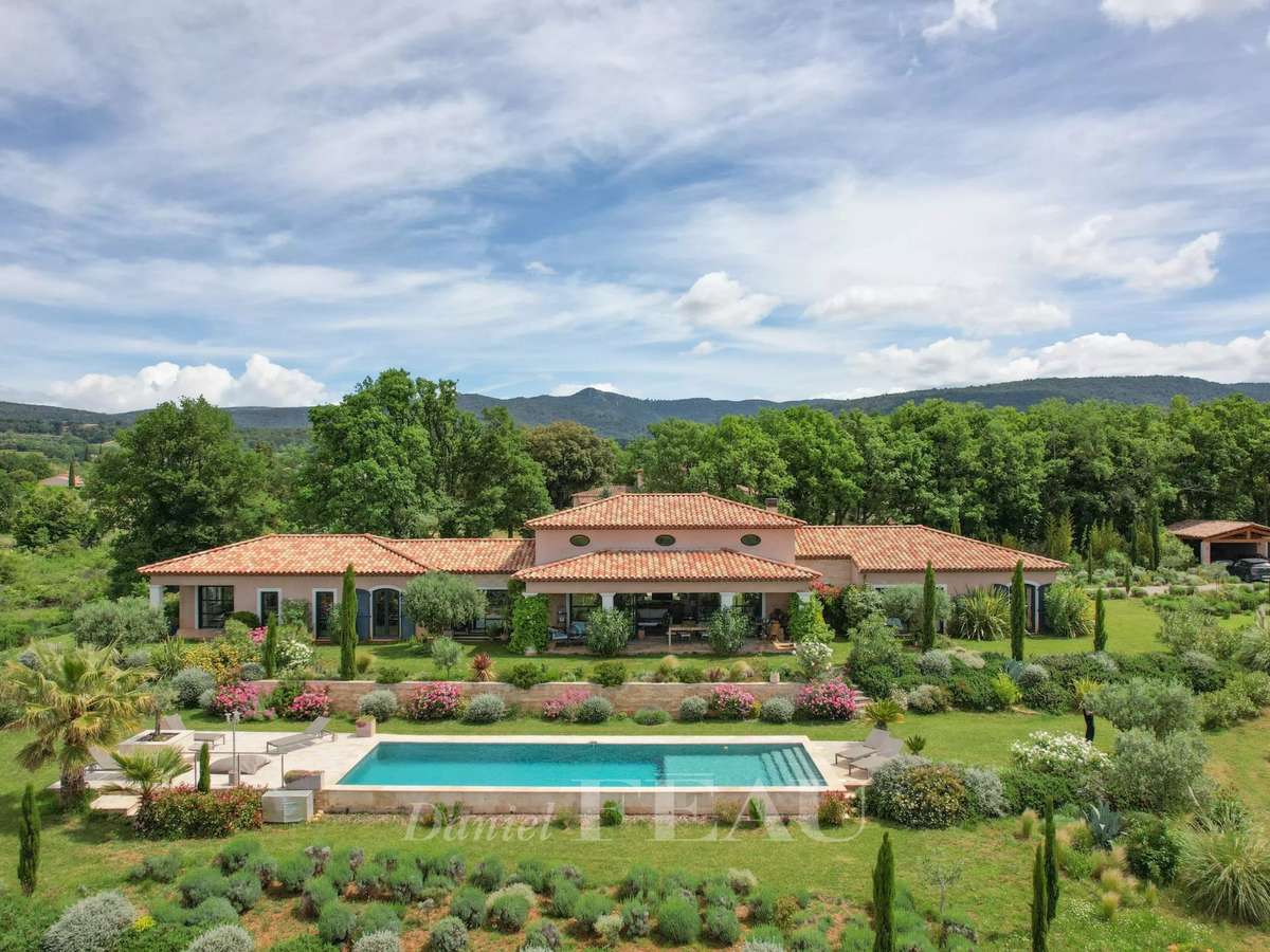 Maison Aups