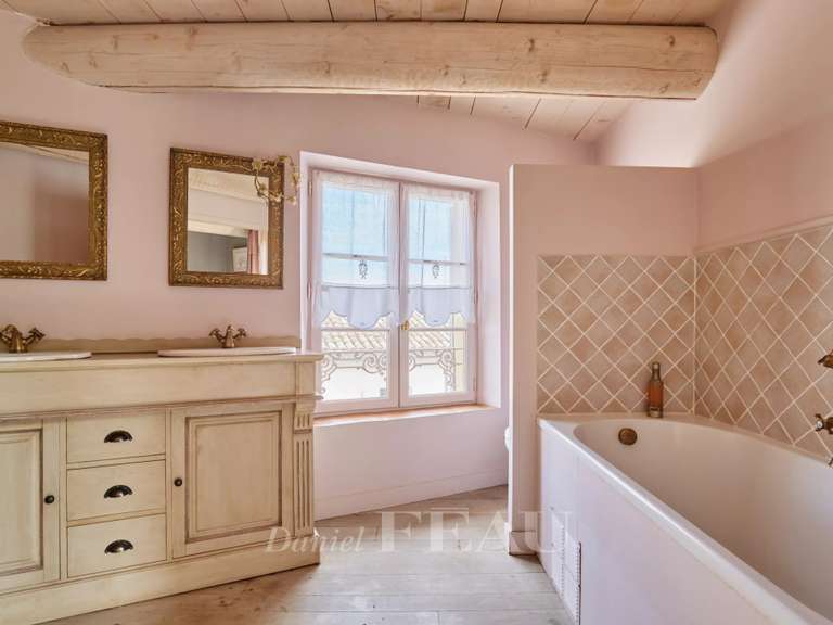 Maison Lambesc - 6 chambres - 223m²