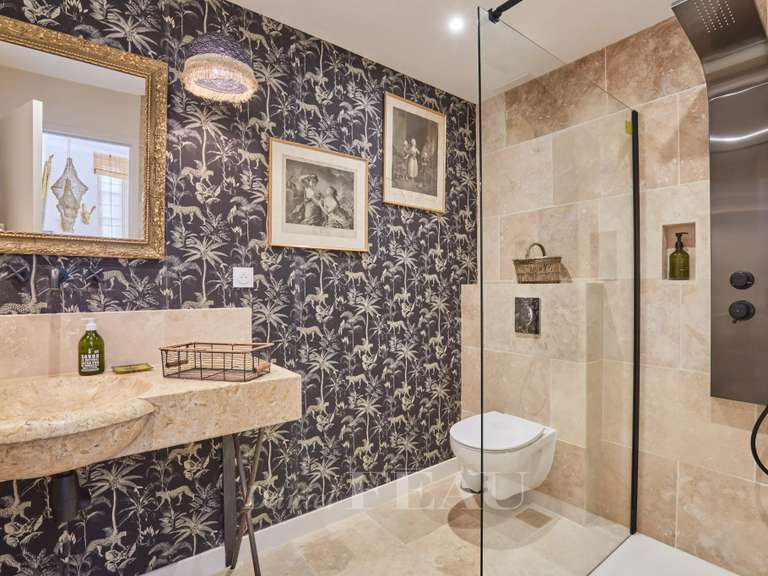 Maison Lambesc - 6 chambres - 223m²