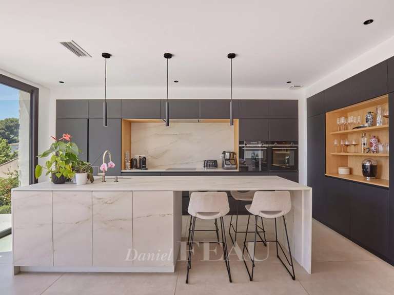 House Aix-en-Provence - 4 bedrooms - 240m²