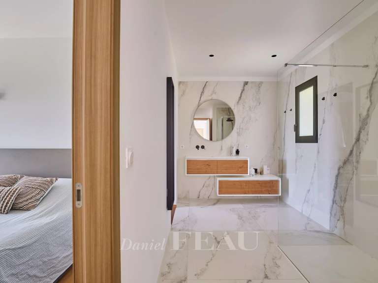 House Aix-en-Provence - 4 bedrooms - 240m²