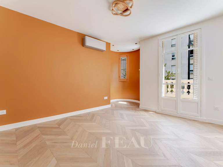 Maison Courbevoie - 6 chambres - 280m²