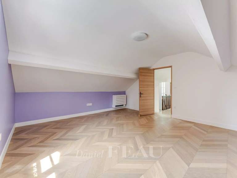 Maison Courbevoie - 6 chambres - 280m²