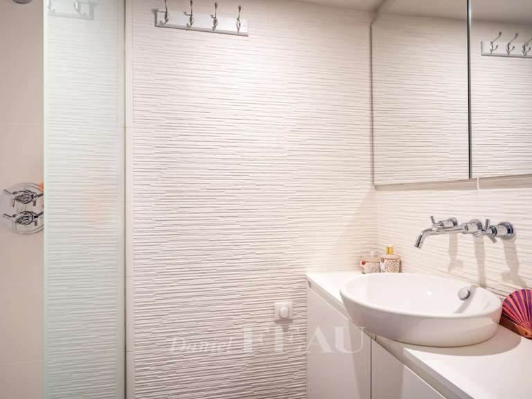 Maison Courbevoie - 3 chambres - 132m²