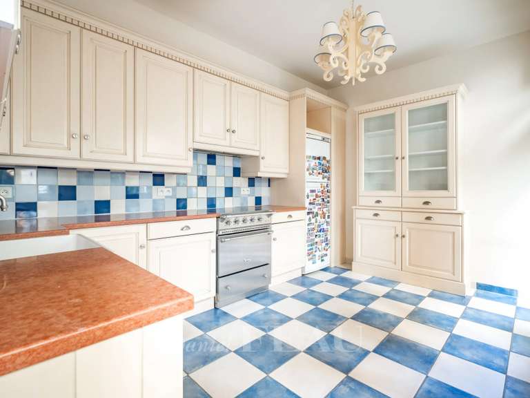 Maison Neuilly-sur-Seine - 5 chambres - 280m²