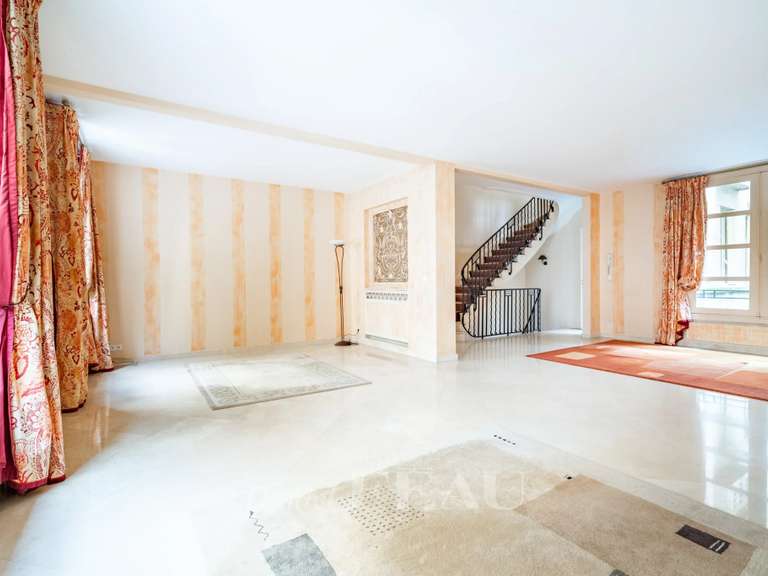 Maison Neuilly-sur-Seine - 5 chambres - 280m²