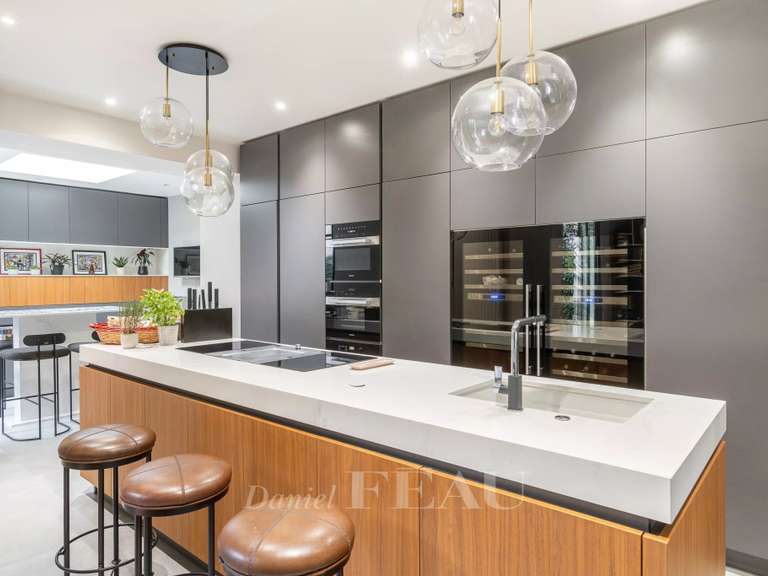 Maison Neuilly-sur-Seine - 4 chambres - 350m²