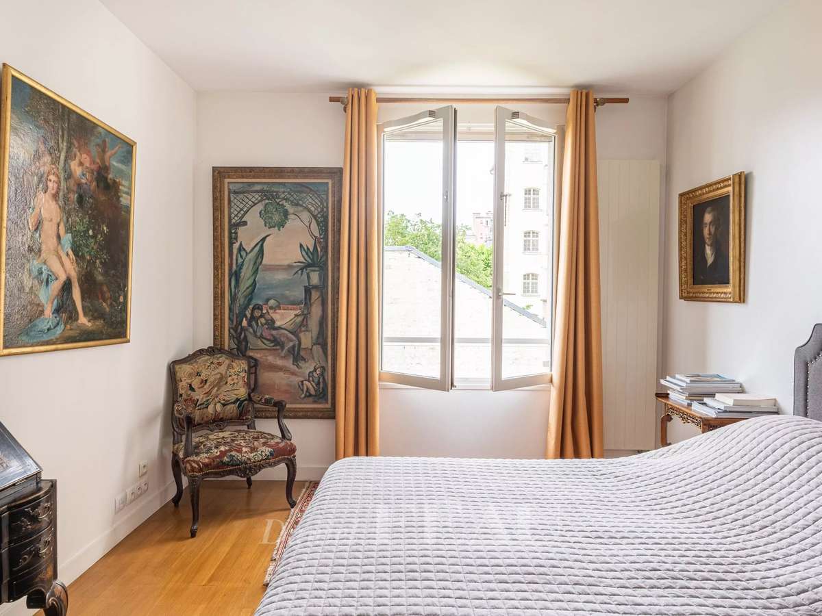House Neuilly-sur-Seine